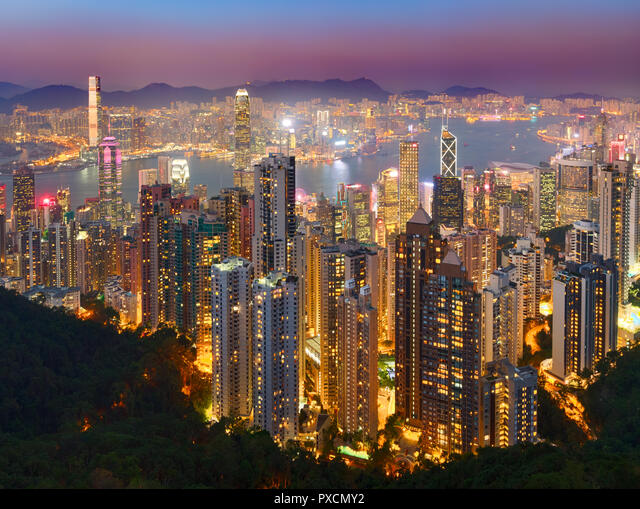 Hong Kong skyline at sunset. View from Victoria peak Stock Photo - Alamy